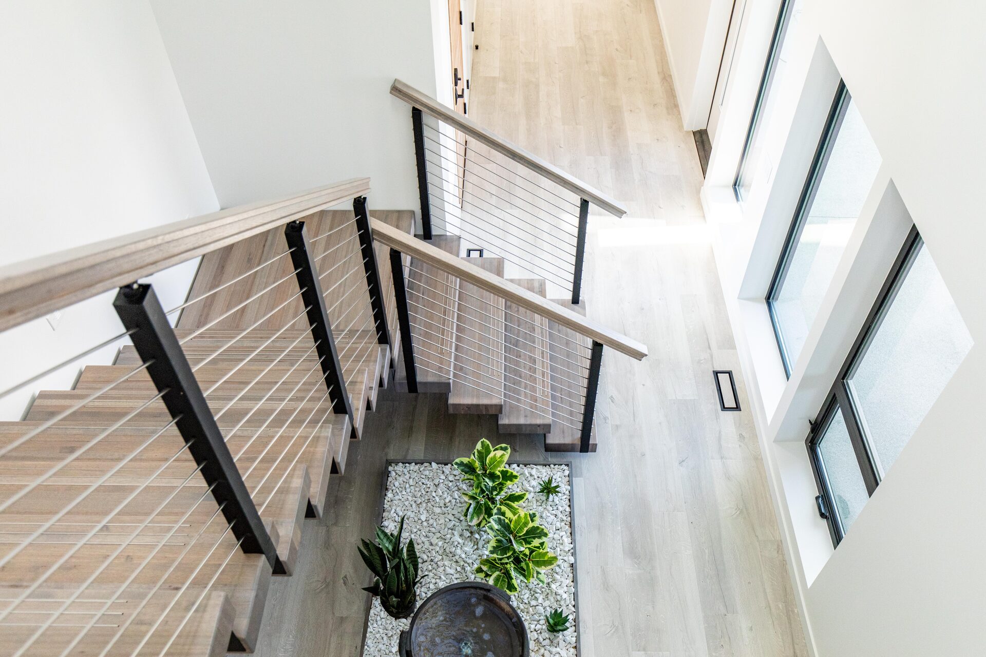 Hawk's Ridge — residential architecture, Chelan, WA